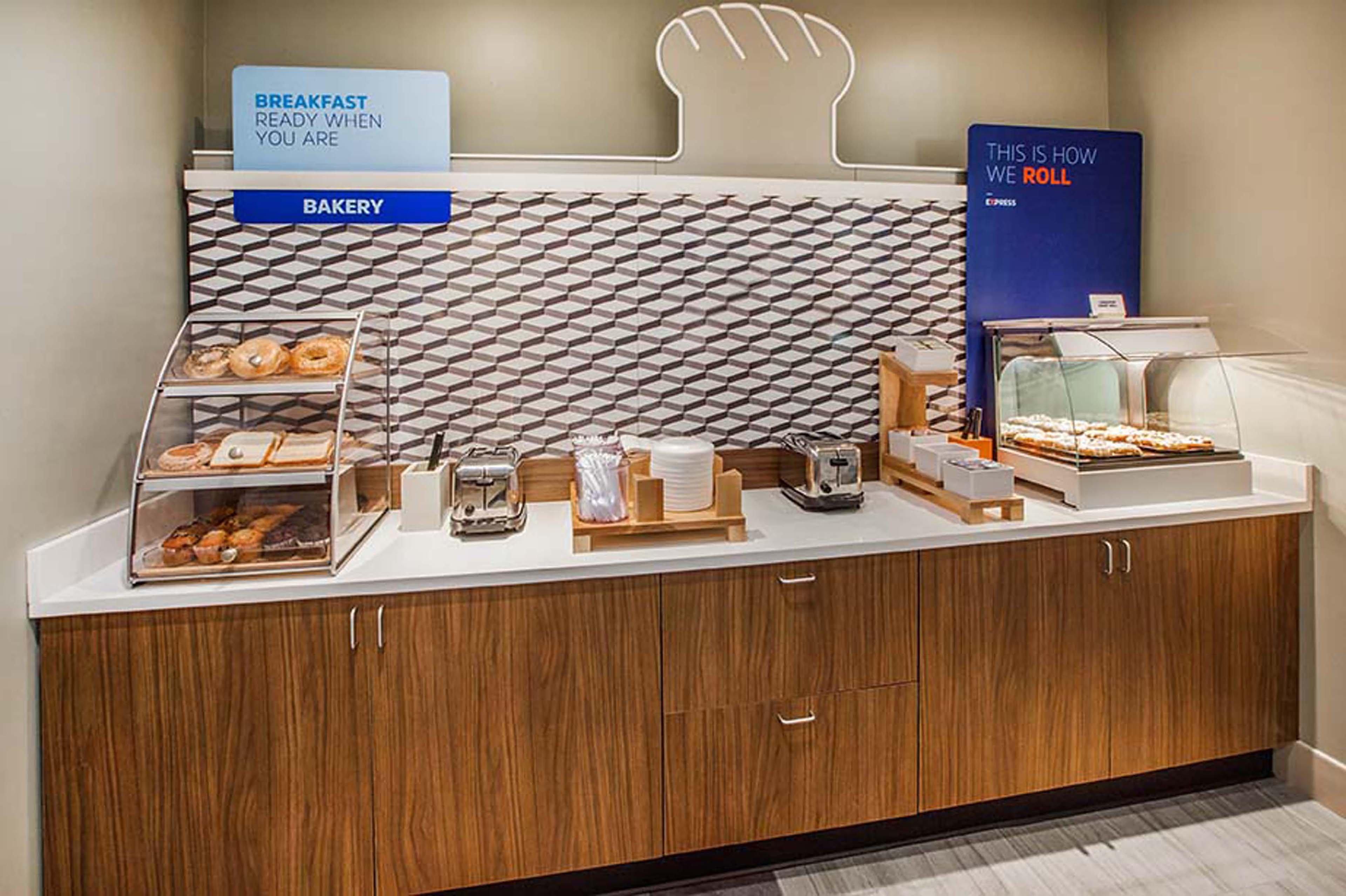 Holiday Inn Express Hotel & Suites Henderson - Traffic Star By Ihg Eksteriør bilde