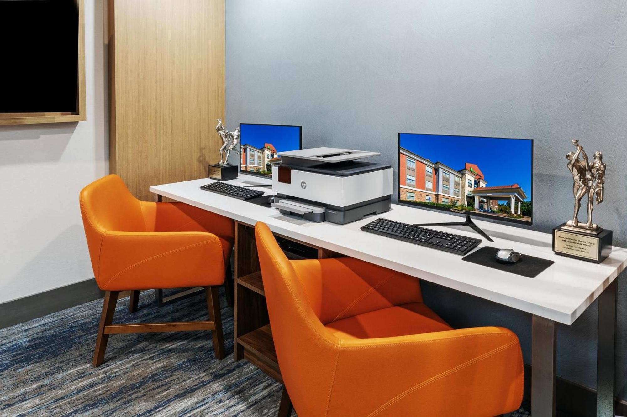 Holiday Inn Express Hotel & Suites Henderson - Traffic Star By Ihg Eksteriør bilde