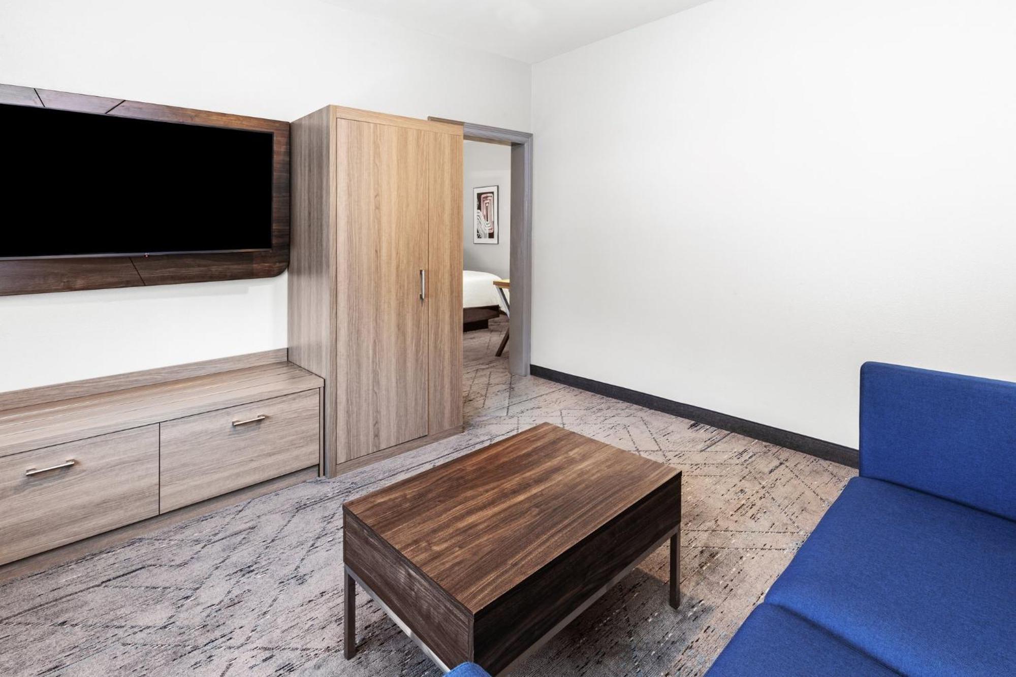Holiday Inn Express Hotel & Suites Henderson - Traffic Star By Ihg Eksteriør bilde