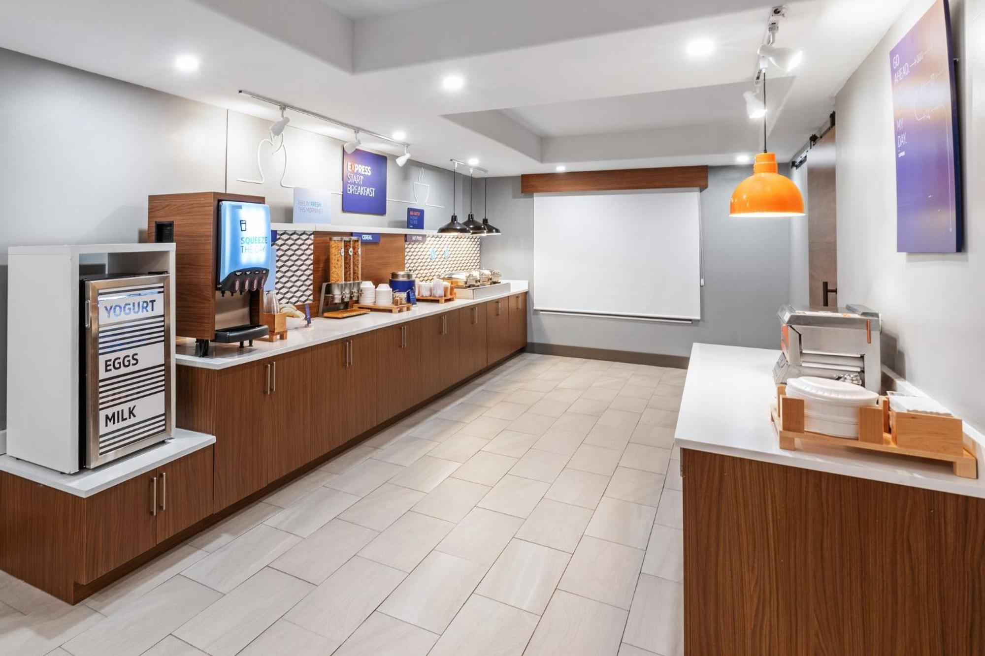 Holiday Inn Express Hotel & Suites Henderson - Traffic Star By Ihg Eksteriør bilde
