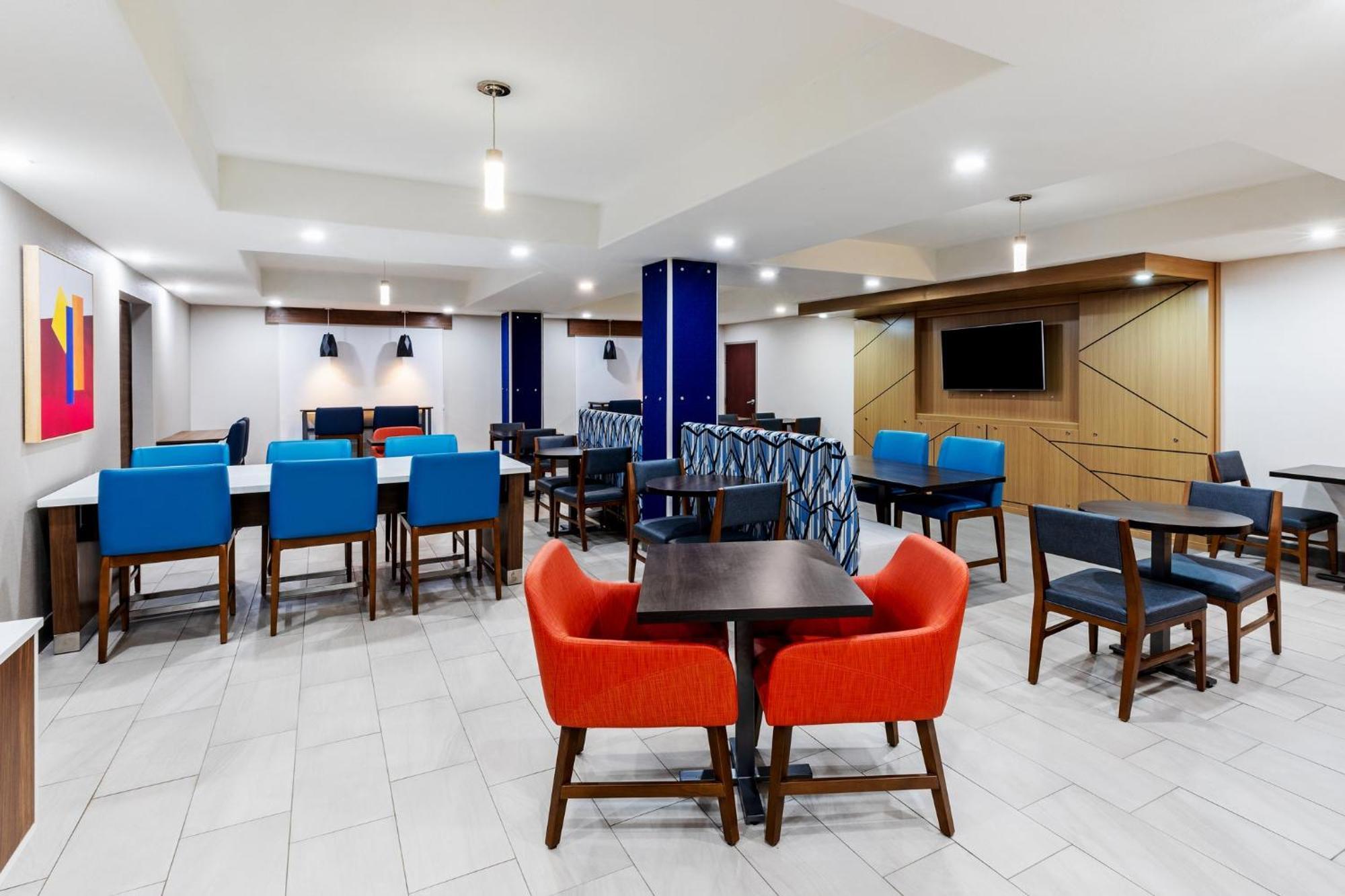 Holiday Inn Express Hotel & Suites Henderson - Traffic Star By Ihg Eksteriør bilde