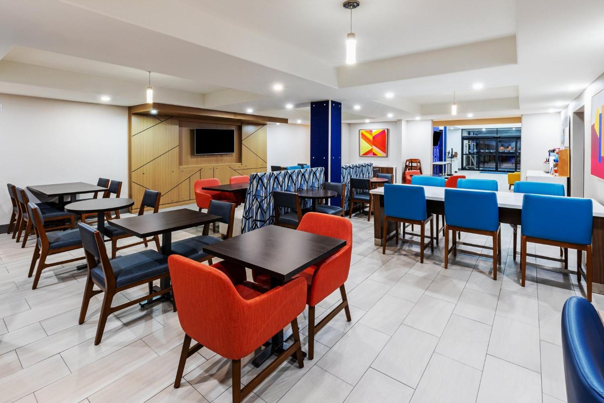 Holiday Inn Express Hotel & Suites Henderson - Traffic Star By Ihg Eksteriør bilde