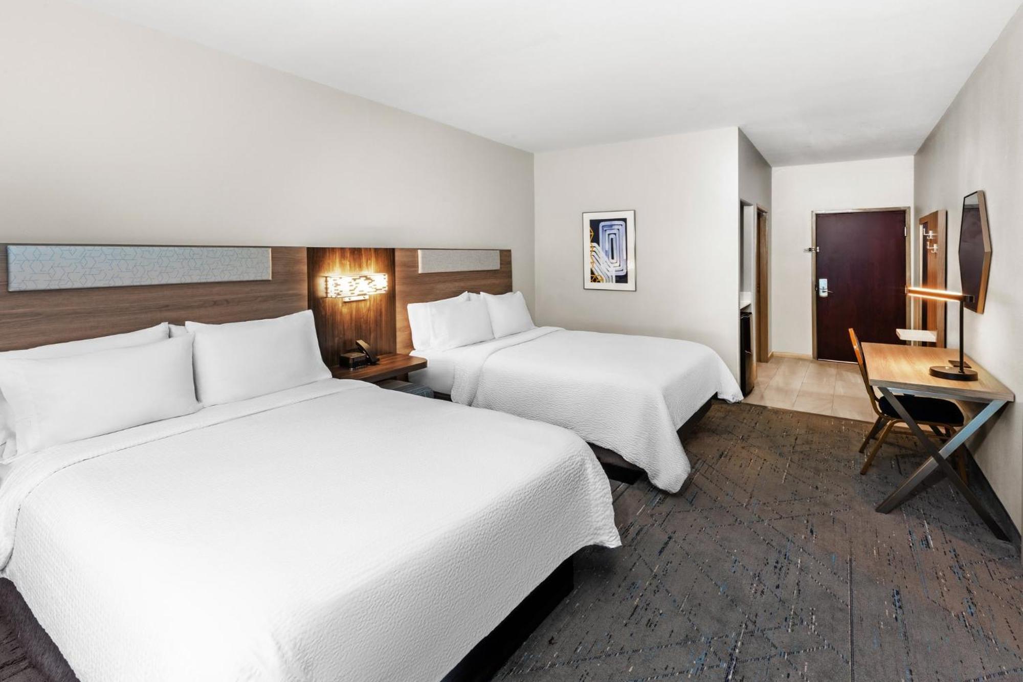 Holiday Inn Express Hotel & Suites Henderson - Traffic Star By Ihg Eksteriør bilde