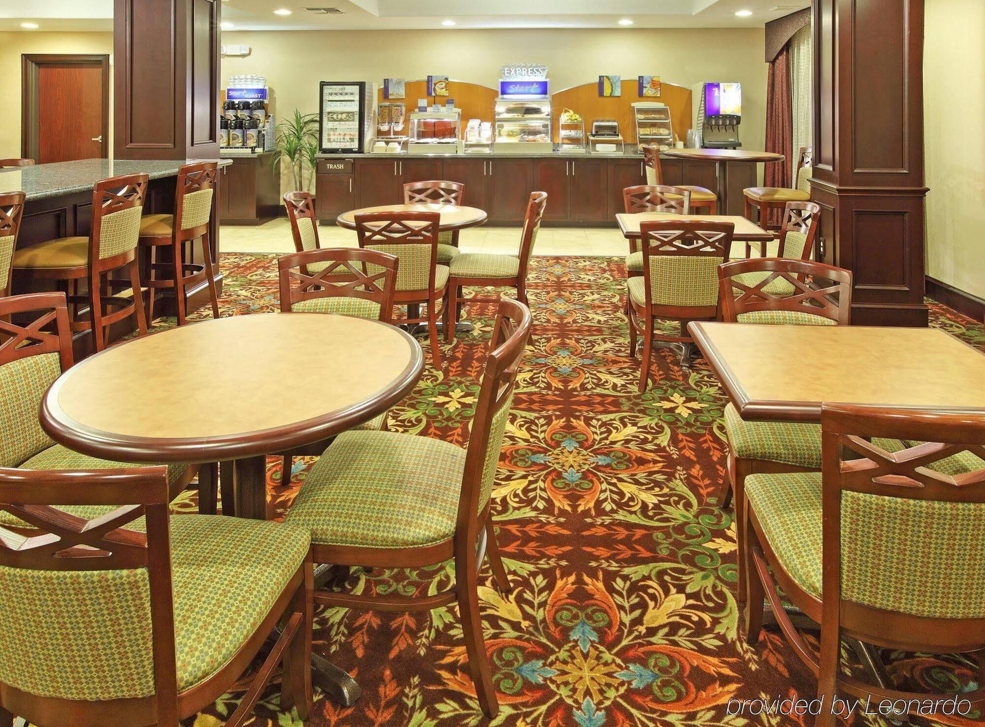 Holiday Inn Express Hotel & Suites Henderson - Traffic Star By Ihg Eksteriør bilde